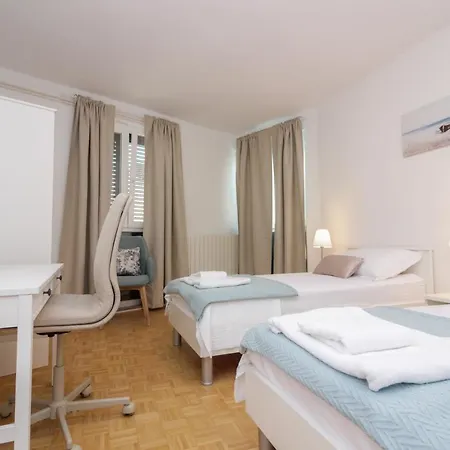 Castello-old Town Apartamento