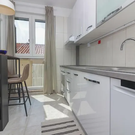 Castello-old Town 公寓