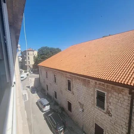 Castello-old Town Apartment Zadar