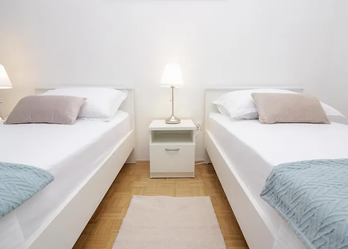 アパート Castello-old Town ザダル